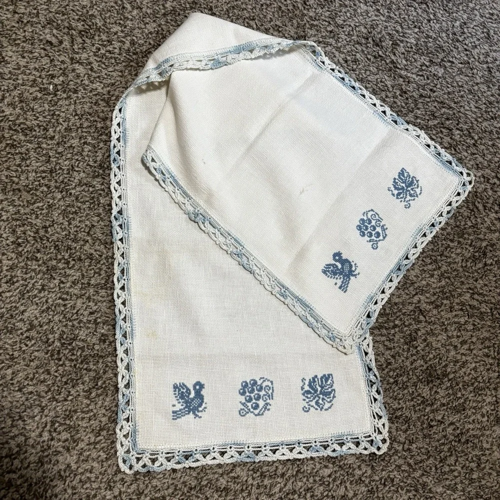 Vtg Hand Embroidered Cross-Stitch Oblong Linen Table Dresser Runner 40